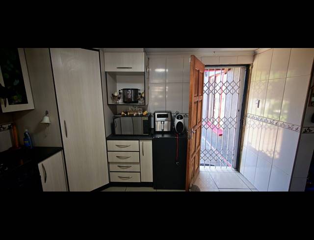 3 BEDROOM HOUSE FOR SALE IN ALBERTSDAL